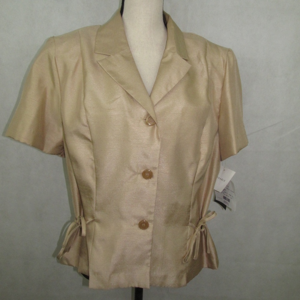 Prophecy Top Size 14 Short Sleeve Button Up Tan